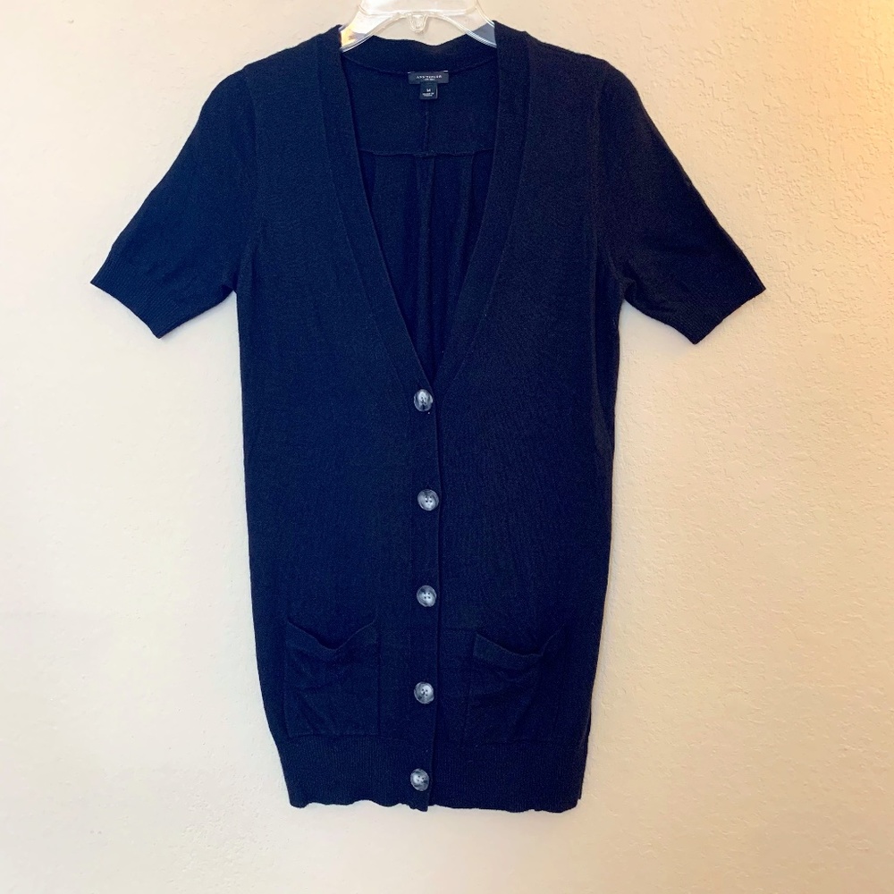Ann Taylor Short Sleeve Sweater with front pockets